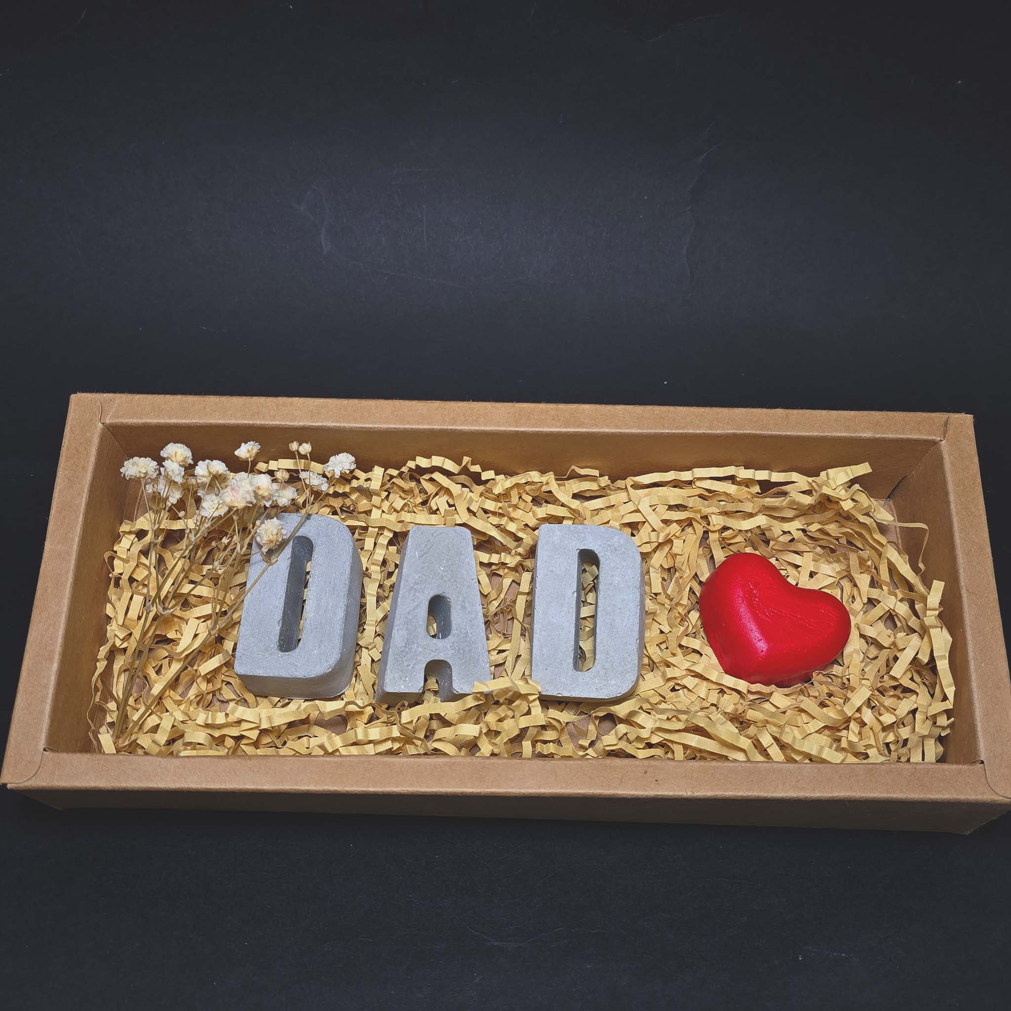 אותיות מעוצבות Dad דרינה פינק פריטים דקורטיביים
