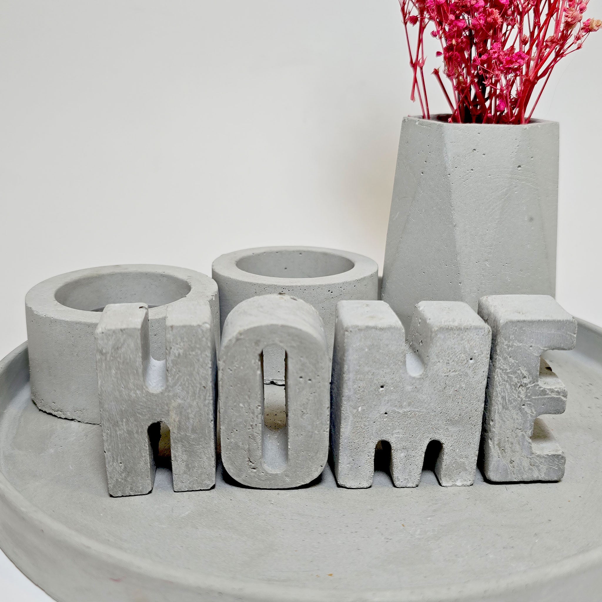 אותיות מעוצבות Home דרינה פינק פריטים דקורטיביים